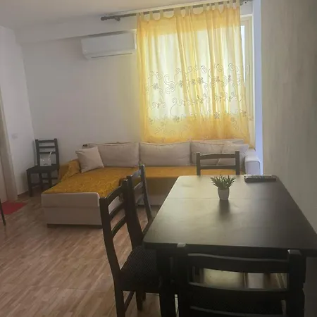 Dom wakacyjny Franci Durrës